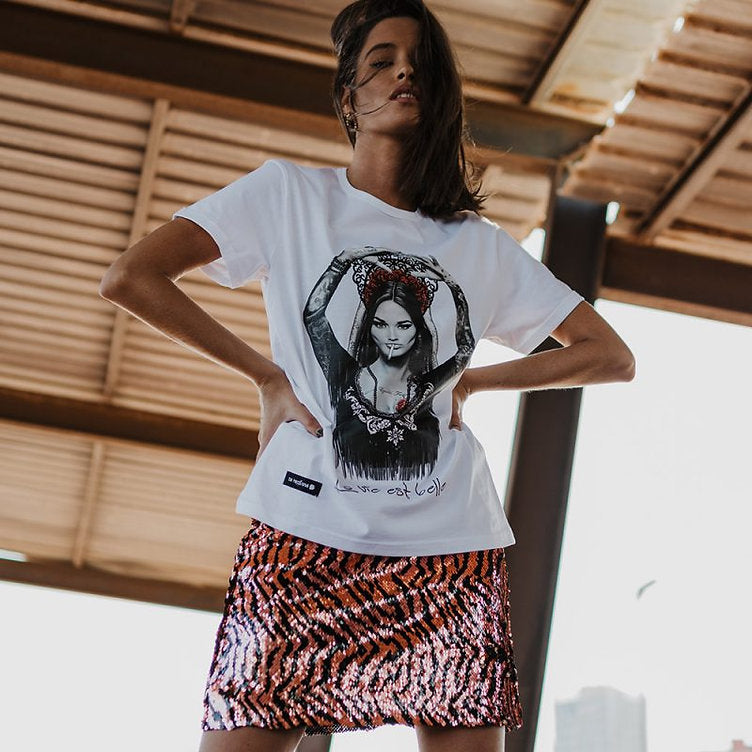 CAMISETA CARLA BRUNI