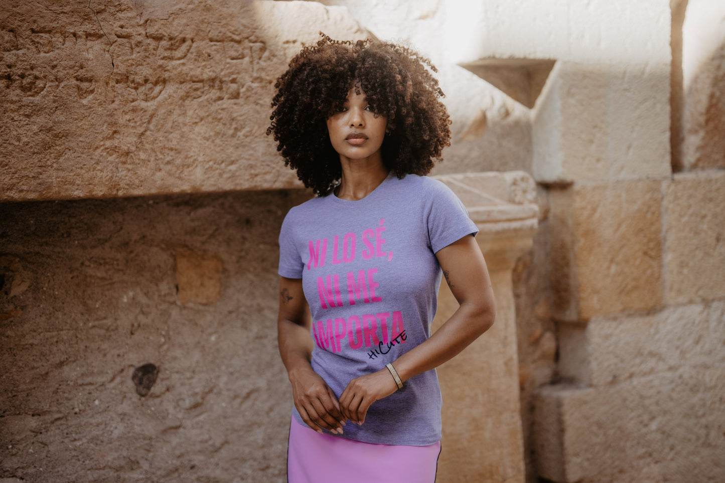CAMISETA "NI LO SÉ, NI ME IMPORTA"