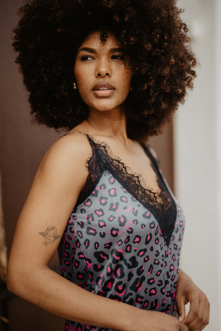 Outlet Hicute con prendas únicas y exclusivas, moda con personalidad en edición limitada con descuentos especiales