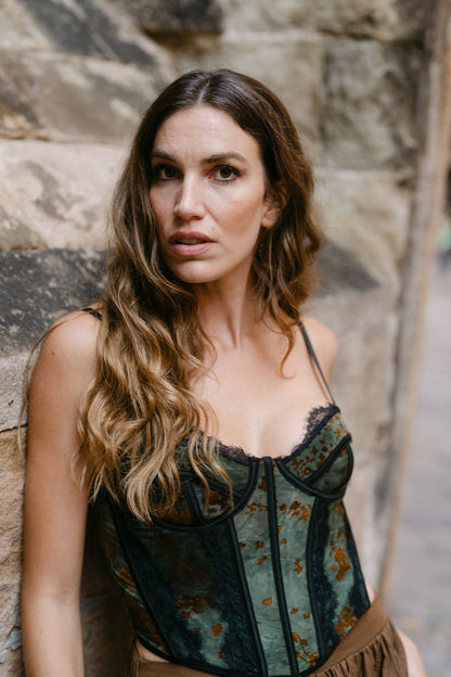 CORPIÑO LUCREZIA