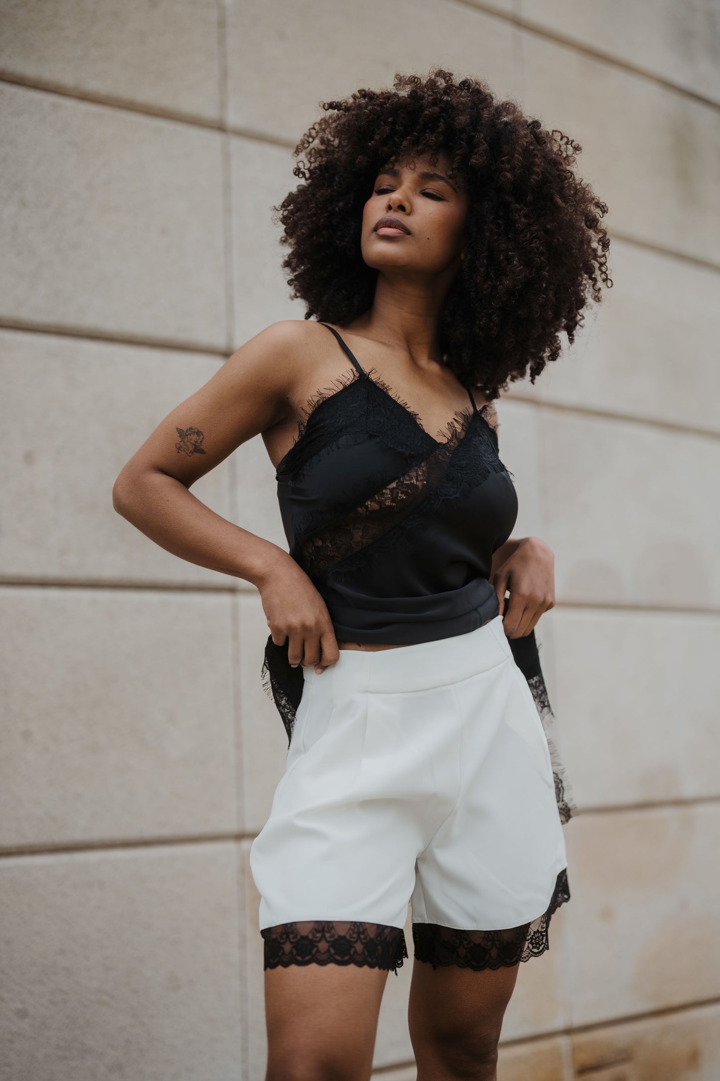 SHORT IMPERIAL LACE