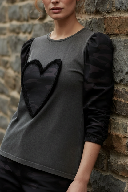 CAMISETA BLACK HEART POWER